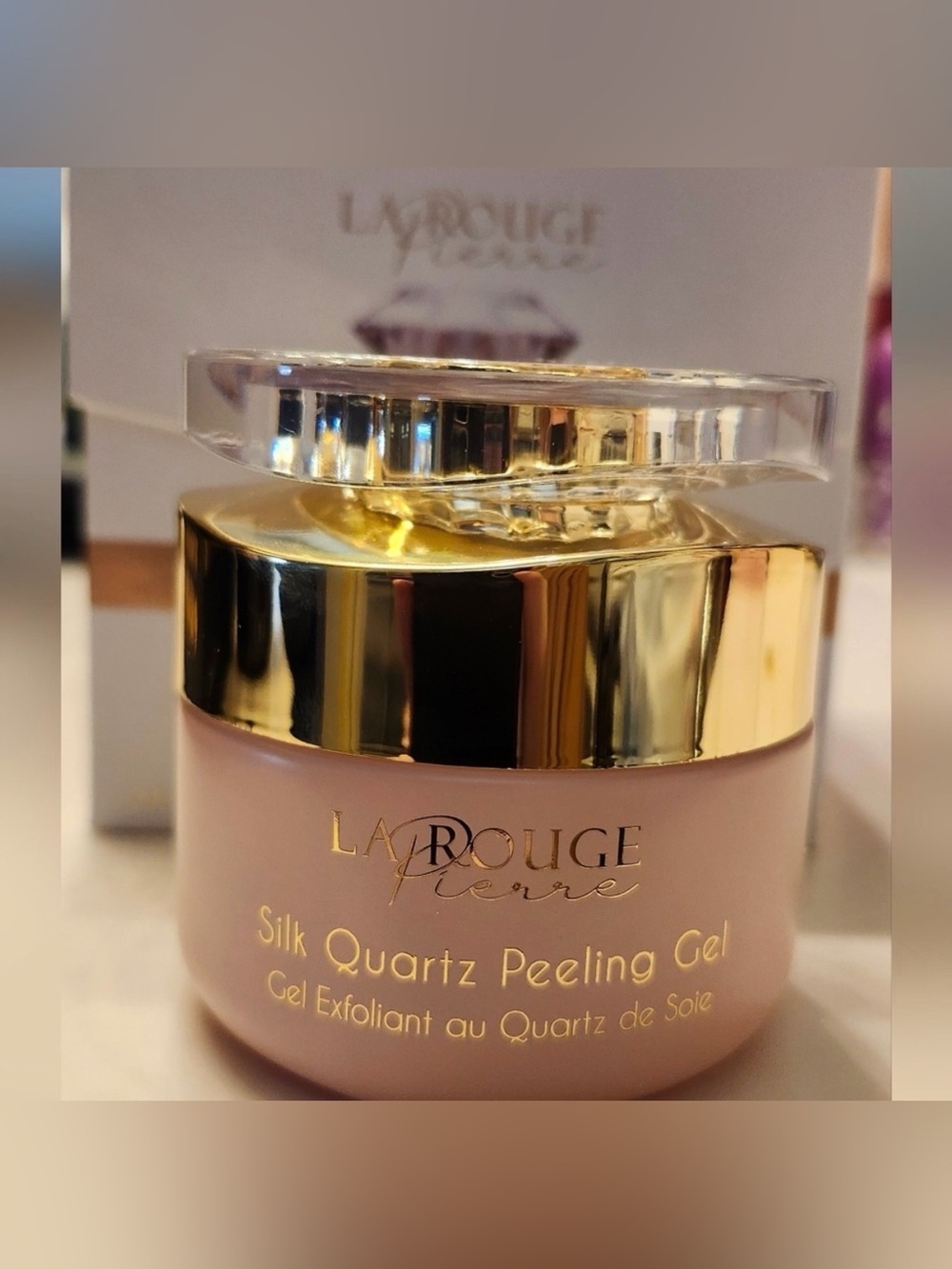 NIB-Silk Peeling Gel-La Rouge Pierre Quartz Collection - Picture 2 of 7
